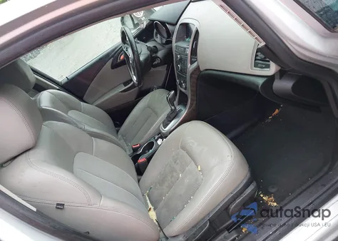 2014 Buick Verano из США, поврежденный, VIN 1G4PP5SK3E4141601